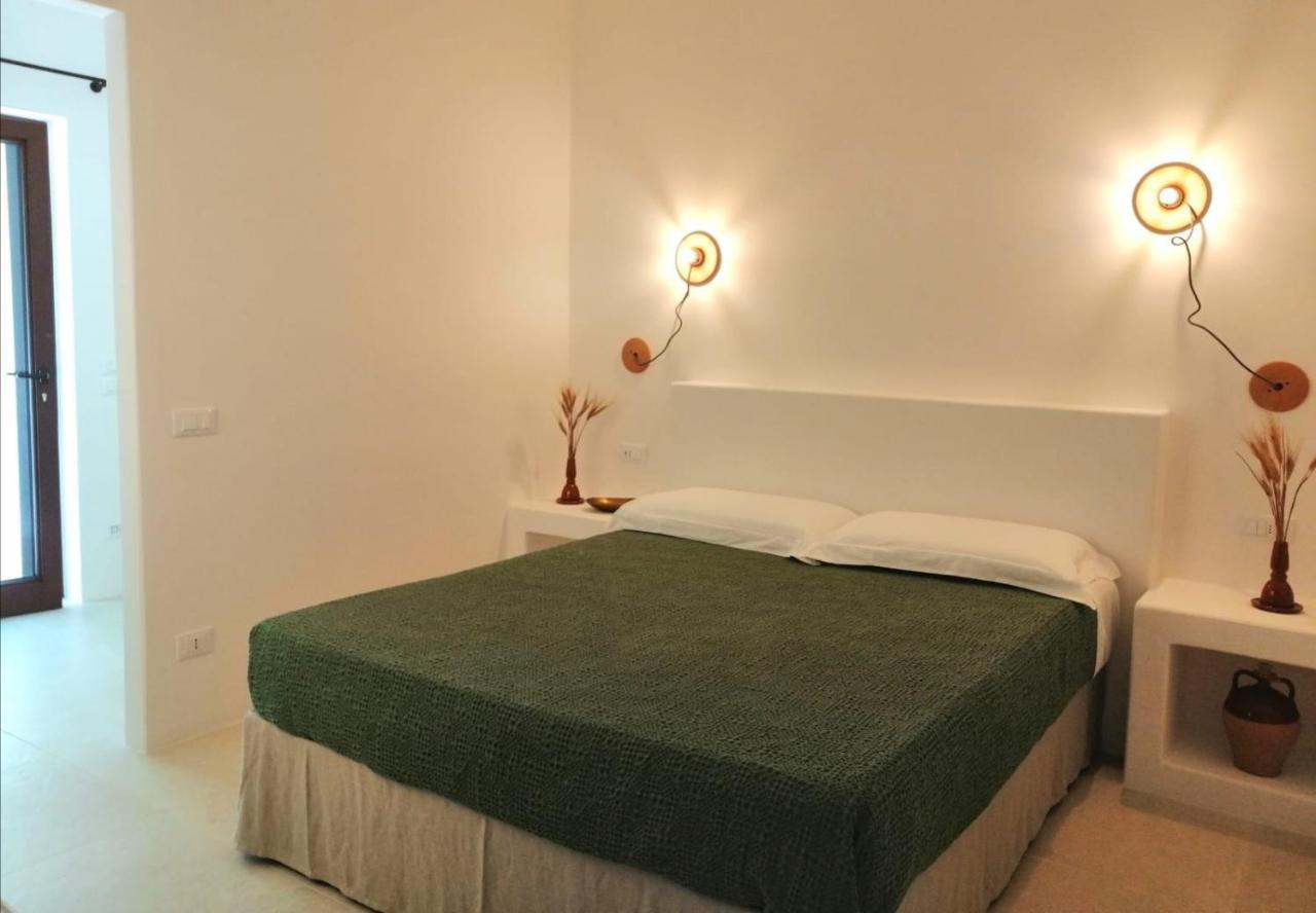 Intornoalnoce Suites Cisternino Bagian luar foto